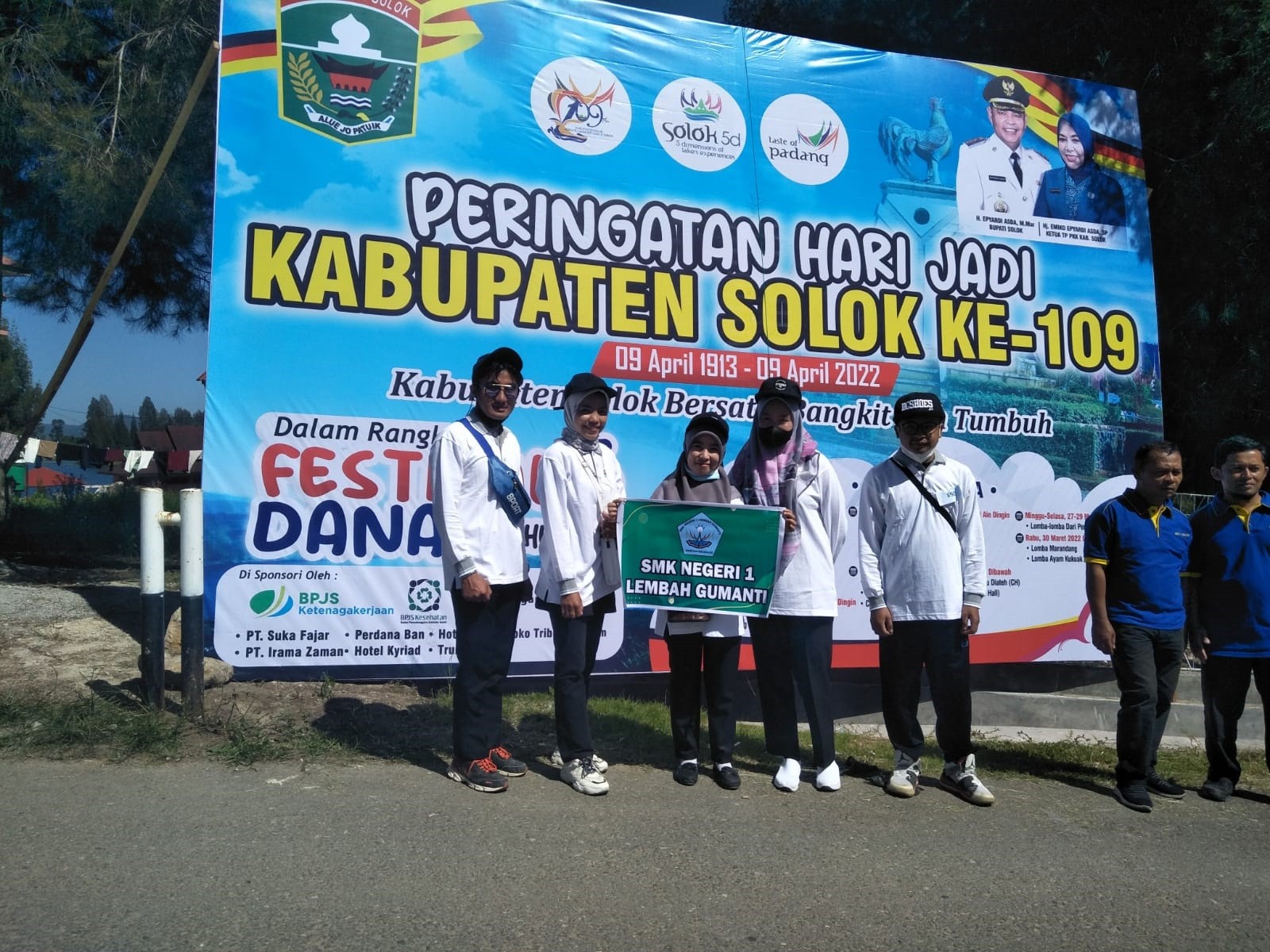Jalan Santai Memperingati Ulang Tahun Kabupaten Solok Ke-109